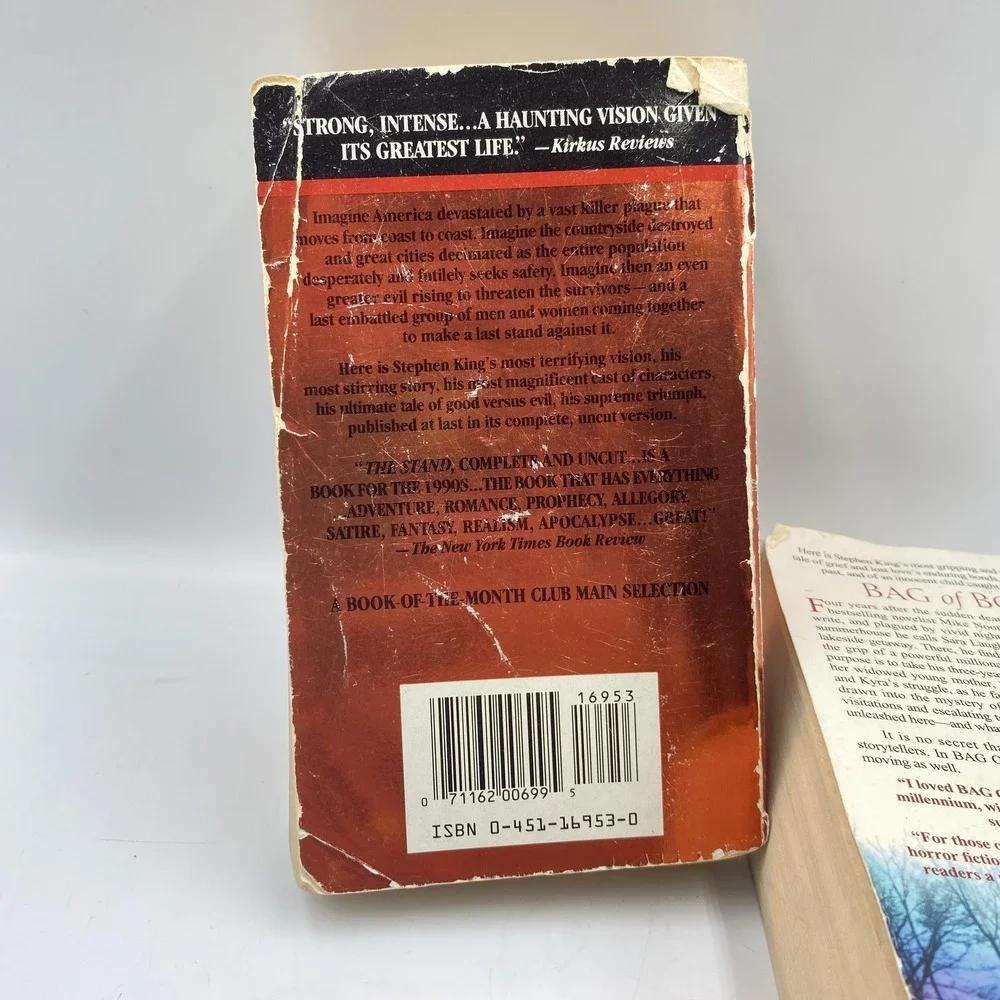Stephen King Lot of 2 Paperbacks: The Stand Complete & Uncut‎ + Bag of Bones